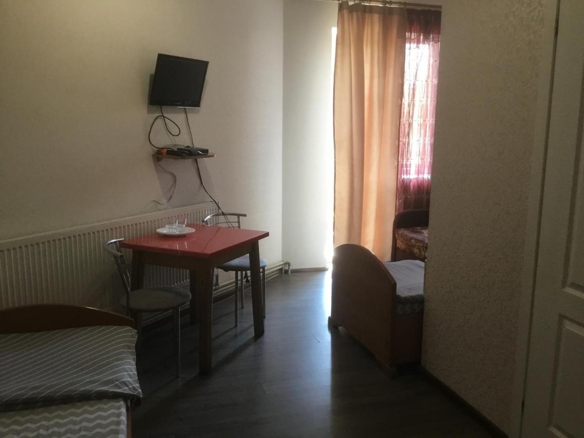 Inn Alibi Городилець Екстер'єр фото